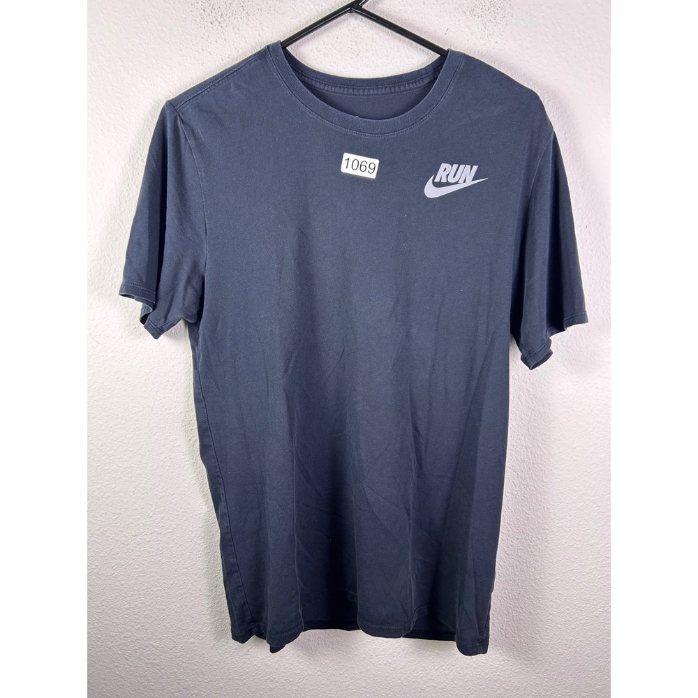 Nike Run Dri-FIT Mens Athletic T-Shirt Gray Short Sleeve Crew Neck Medium